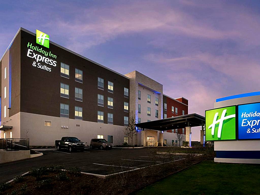 Holiday Inn Express & Suites San Antonio North-Windcrest