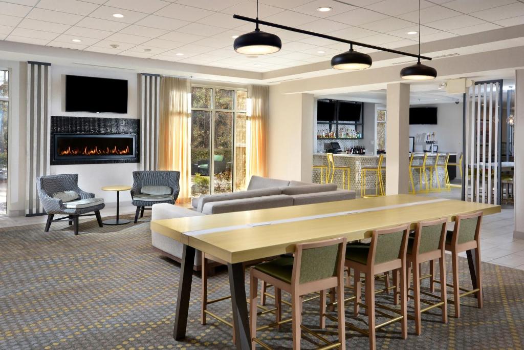 Holiday Inn Raleigh Durham Airport, an IHG Hotel